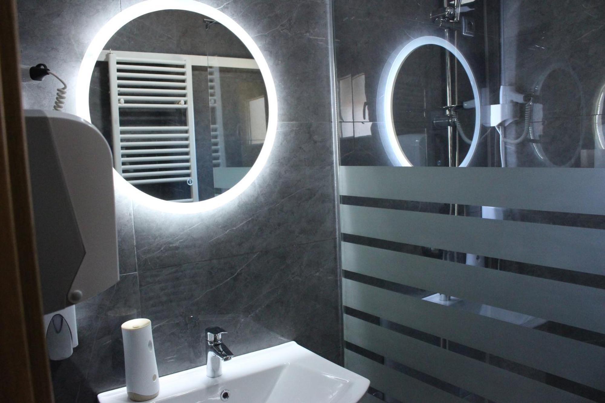 Apartmani Ramonda Teslić Zewnętrze zdjęcie